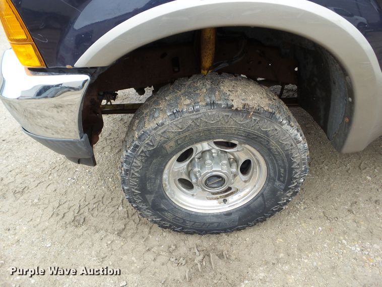 image for item HF9874 2000 Ford Excursion  SUV