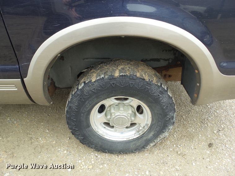 image for item HF9874 2000 Ford Excursion  SUV