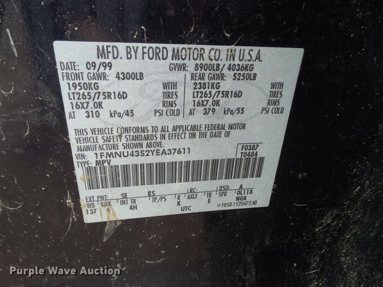 image for item HF9874 2000 Ford Excursion  SUV