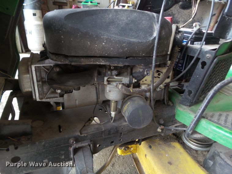 image for item HF9875 John Deere LA105  lawn mower