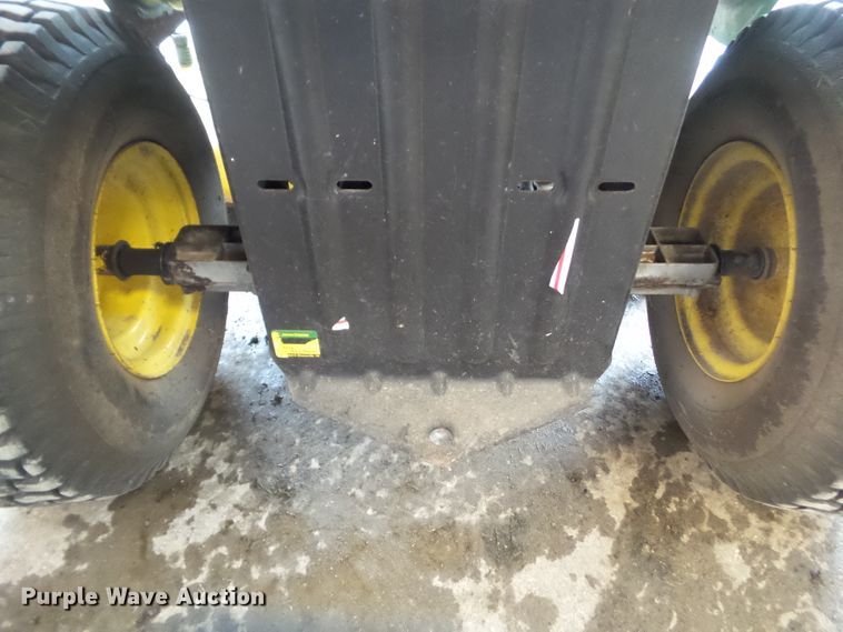 image for item HF9875 John Deere LA105  lawn mower