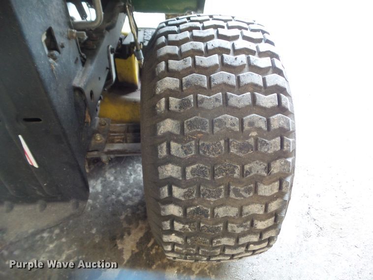 image for item HF9875 John Deere LA105  lawn mower