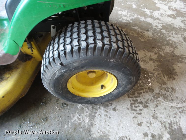 image for item HF9875 John Deere LA105  lawn mower