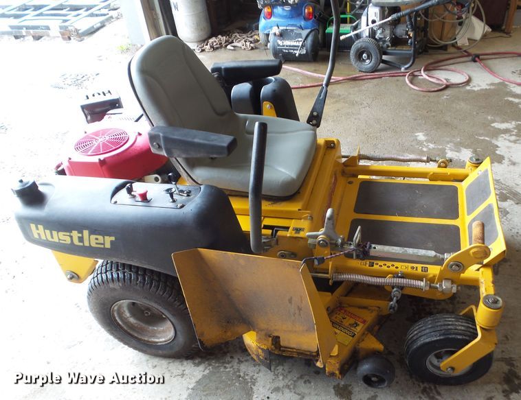 image for item HF9878 2005 Hustler FasTrak  ZTR lawn mower