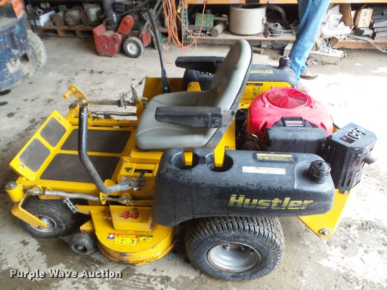 image for item HF9878 2005 Hustler FasTrak  ZTR lawn mower