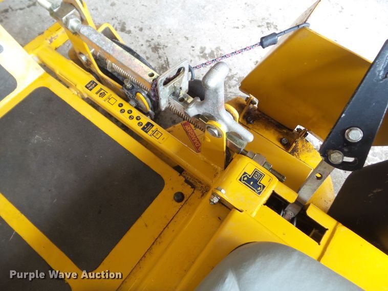 image for item HF9878 2005 Hustler FasTrak  ZTR lawn mower