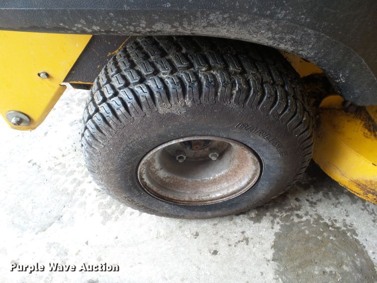 image for item HF9878 2005 Hustler FasTrak  ZTR lawn mower