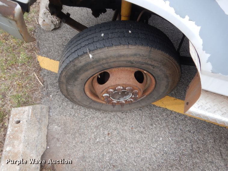 image for item HG9707 1997 Ford F450  flatbed truck