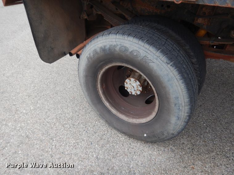 image for item HG9707 1997 Ford F450  flatbed truck