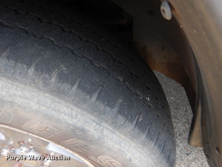 image for item HG9708 2005 Jeep Liberty Renegade  SUV