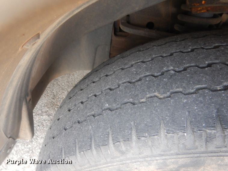 image for item HG9708 2005 Jeep Liberty Renegade  SUV