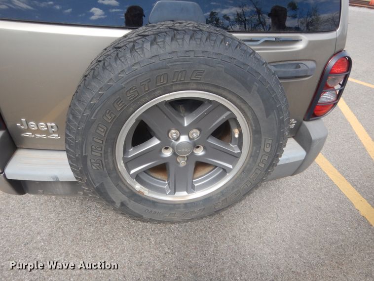 image for item HG9708 2005 Jeep Liberty Renegade  SUV