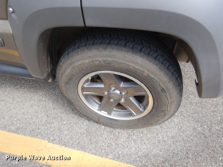 image for item HG9708 2005 Jeep Liberty Renegade  SUV