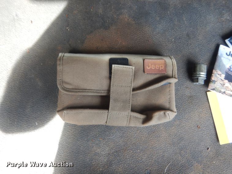 image for item HG9708 2005 Jeep Liberty Renegade  SUV