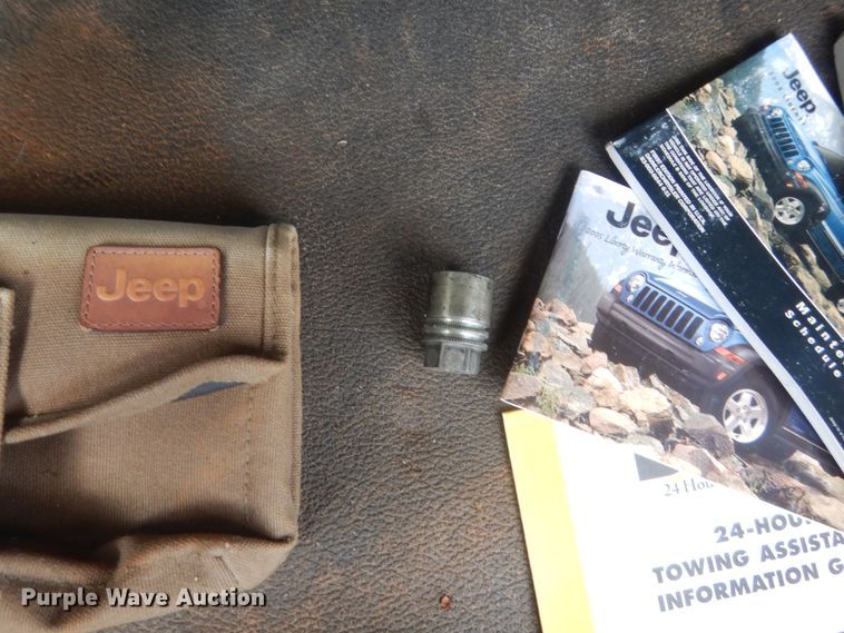 image for item HG9708 2005 Jeep Liberty Renegade  SUV