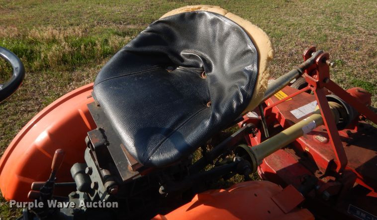 image for item HG9726 Kubota B6000  tractor