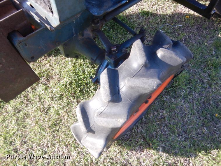 image for item HG9726 Kubota B6000  tractor