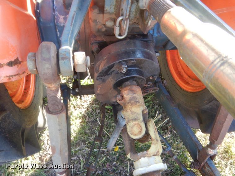 image for item HG9726 Kubota B6000  tractor