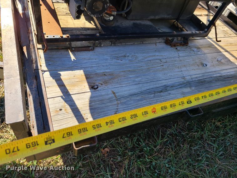 image for item HM9760 1998 Kodiak utility trailer with steam cleaner