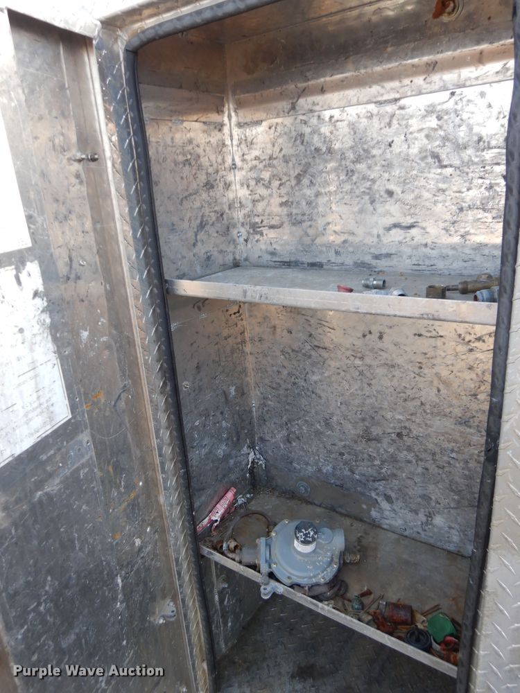 image for item HO9342 Signature Truck Systems  flatbed