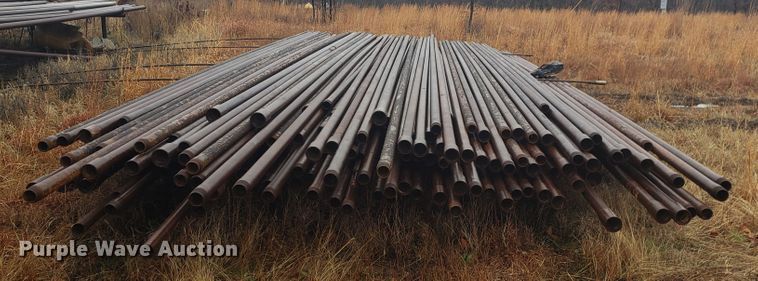 image for item HO9346 Approximately 30 oilfield pipes