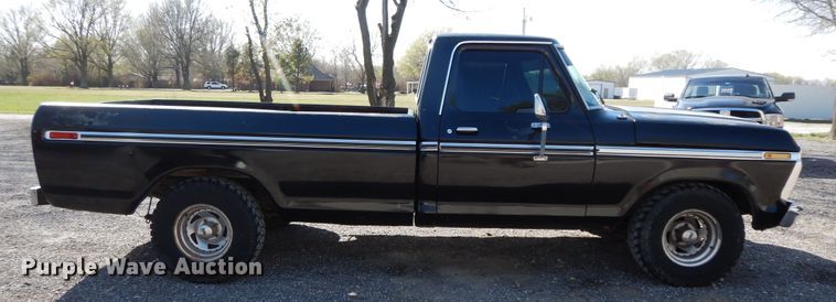 image for item HO9363 1973 Ford F100  pickup truck