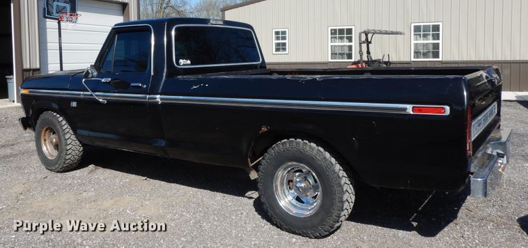 image for item HO9363 1973 Ford F100  pickup truck