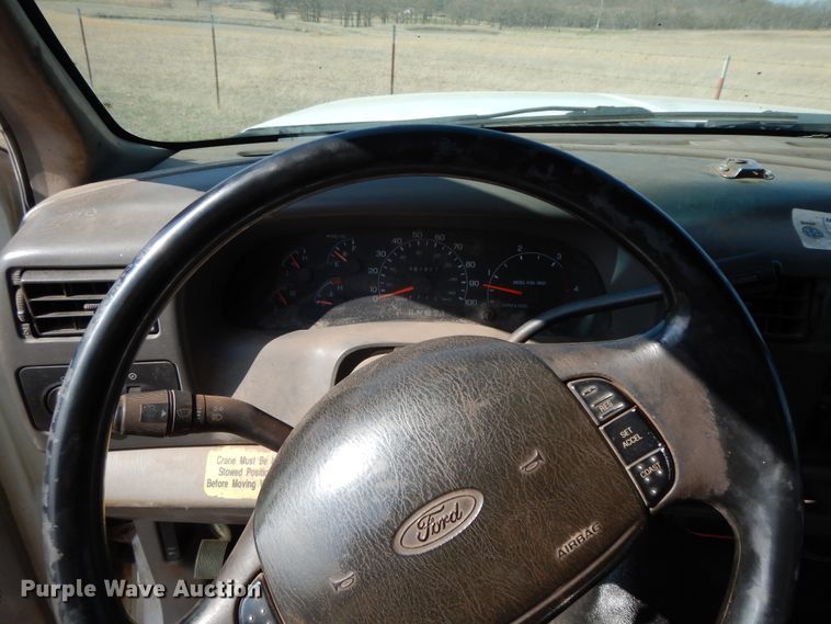 image for item HO9369 2001 Ford F450 Super Duty  flatbed truck