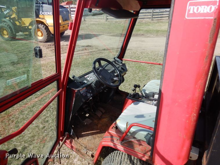 image for item HR9087 Toro Workman 3200  utility vehicle