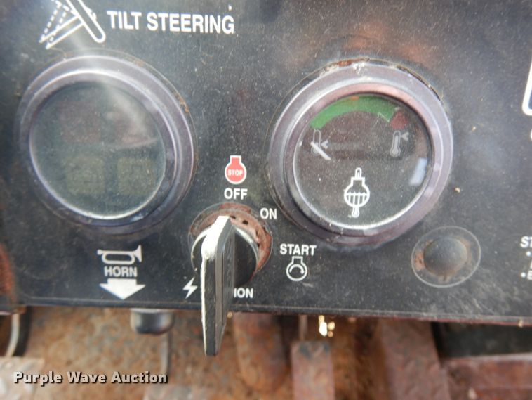 image for item HR9087 Toro Workman 3200  utility vehicle