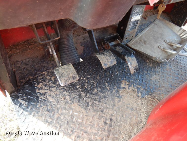 image for item HR9088 Toro Workman 3200  utility vehicle