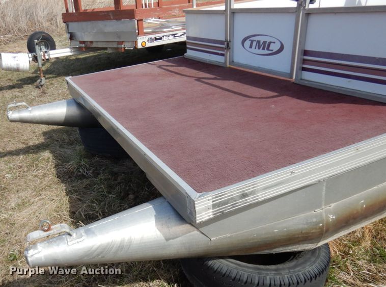 image for item HR9090 1986 TMC  pontoon boat
