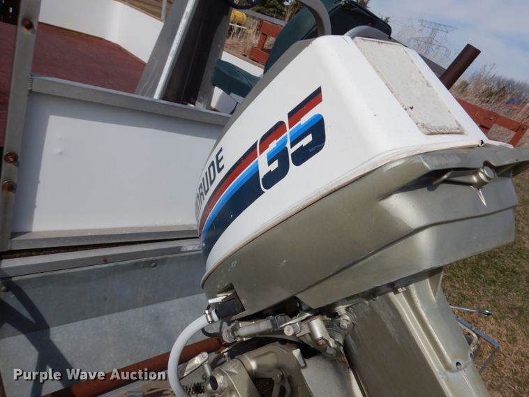 image for item HR9090 1986 TMC  pontoon boat