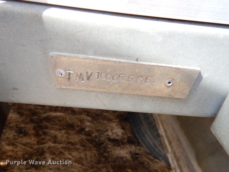 image for item HR9090 1986 TMC  pontoon boat