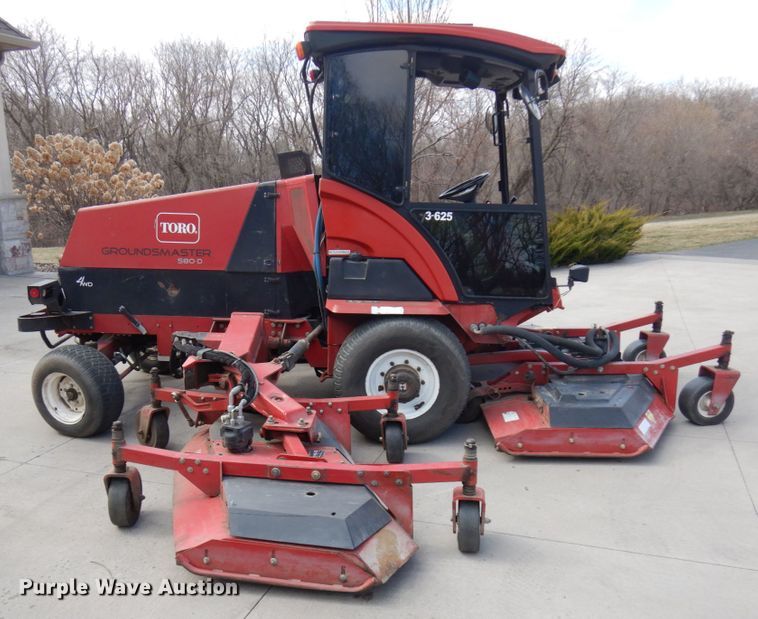 image for item HR9141 Toro Groundmaster 580D  lawn mower