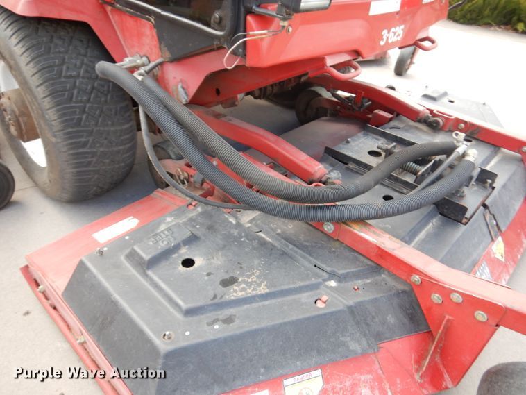 image for item HR9141 Toro Groundmaster 580D  lawn mower