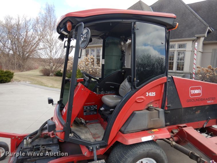 image for item HR9141 Toro Groundmaster 580D  lawn mower