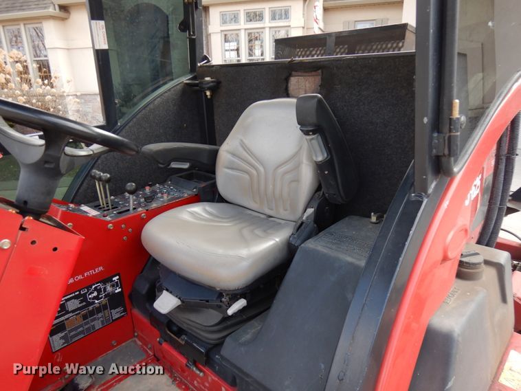 image for item HR9141 Toro Groundmaster 580D  lawn mower