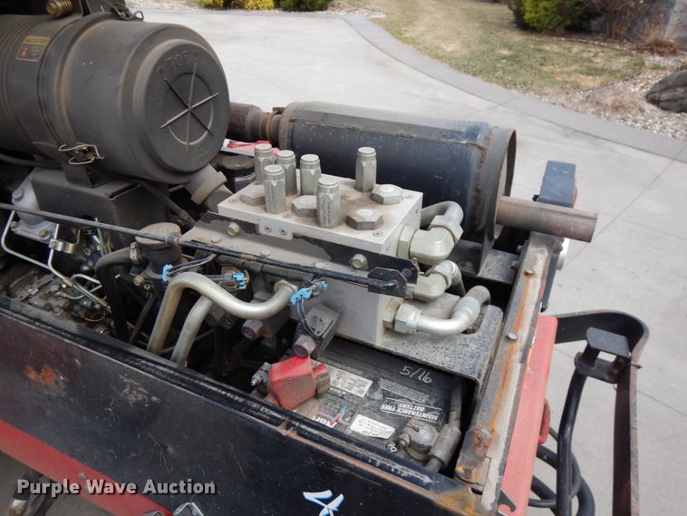 image for item HR9141 Toro Groundmaster 580D  lawn mower