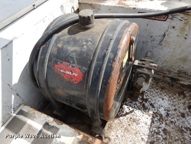 image for item HR9142 2016 Ford F550  utility / service truck