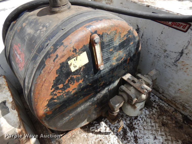 image for item HR9142 2016 Ford F550  utility / service truck