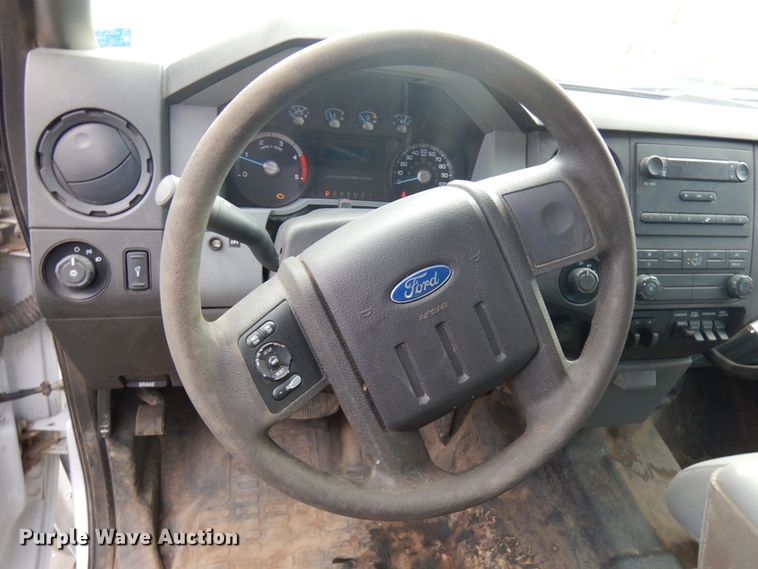 image for item HR9142 2016 Ford F550  utility / service truck