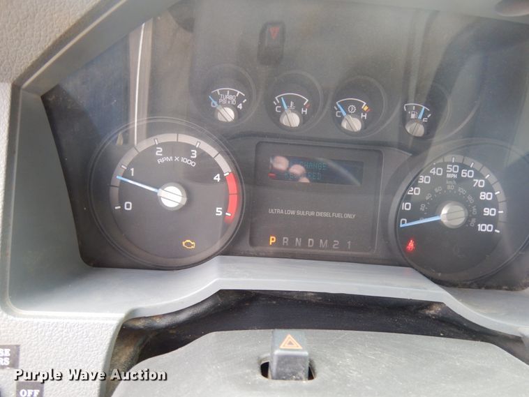 image for item HR9142 2016 Ford F550  utility / service truck