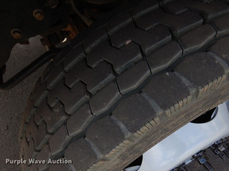 image for item HR9142 2016 Ford F550  utility / service truck