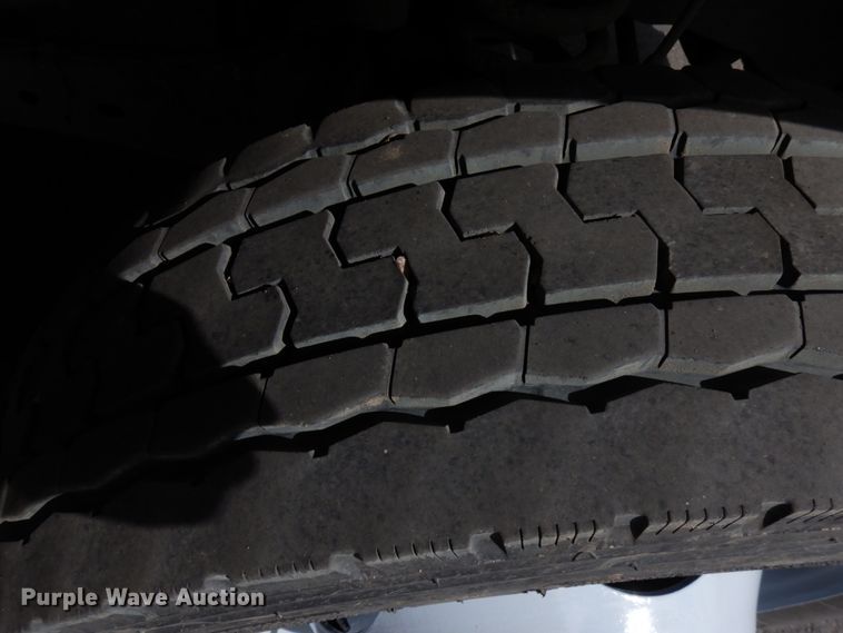 image for item HR9142 2016 Ford F550  utility / service truck