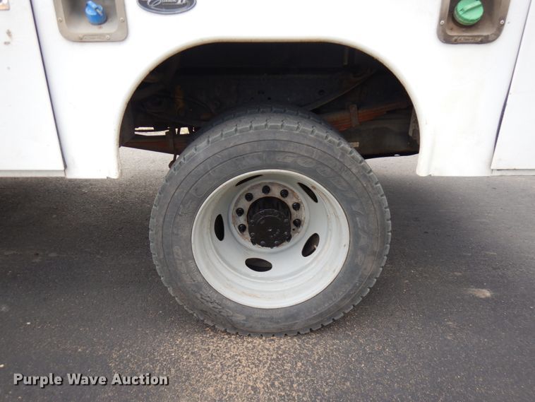 image for item HR9142 2016 Ford F550  utility / service truck