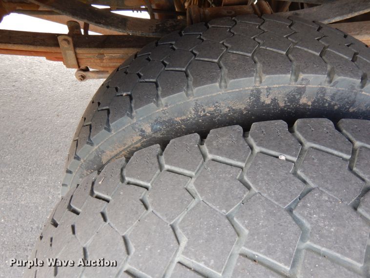 image for item HR9142 2016 Ford F550  utility / service truck