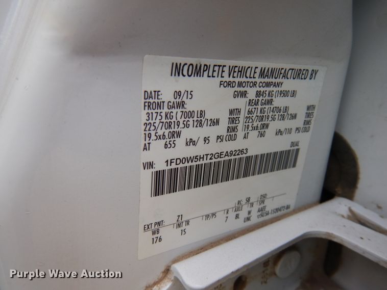 image for item HR9142 2016 Ford F550  utility / service truck