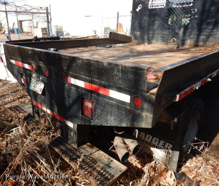 image for item HR9161 2008 Ford F550  flatbed truck