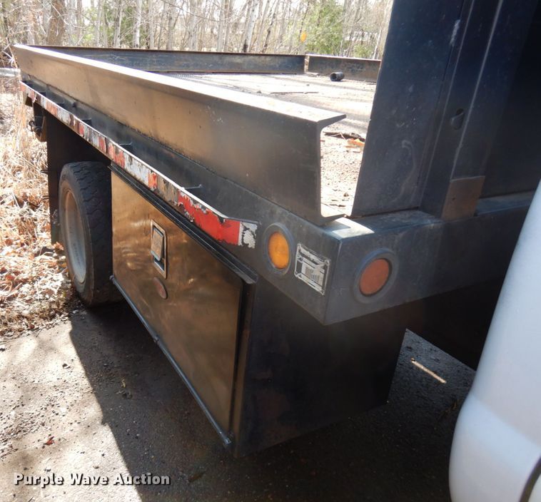 image for item HR9161 2008 Ford F550  flatbed truck